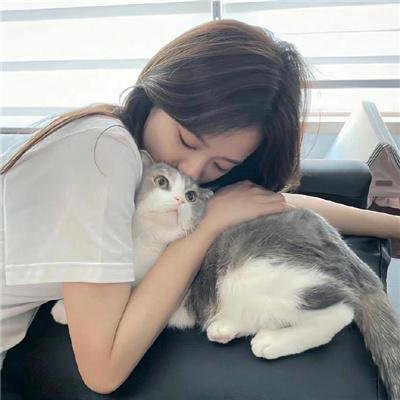 家政妇看见了!
